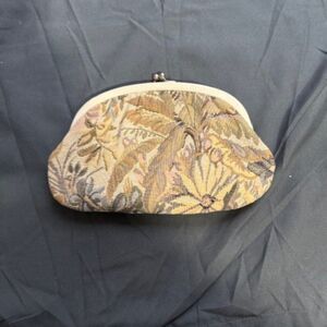 Vintage Clutch Bag Purse Tapestry Kiss Lock Floral Design Made in Italy Interior